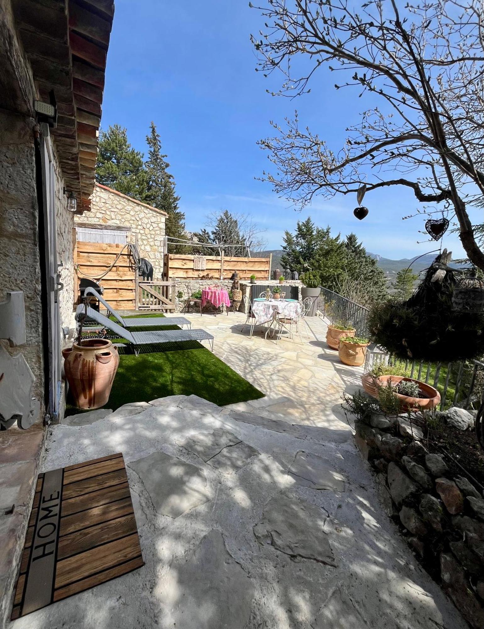 La Maison D'Eddy Et Caro Aux Portes Du Verdon Trigance Eksteriør bilde